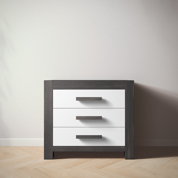 Romina Ventianni Single Dresser