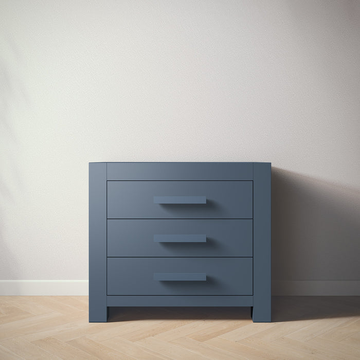 Romina Ventianni Single Dresser