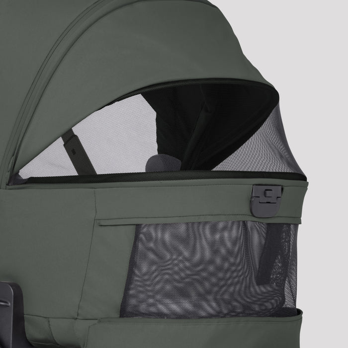 Silver Cross Breez Bassinet - Coming Soon!