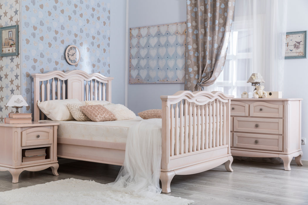 Romina Cleopatra Nightstand