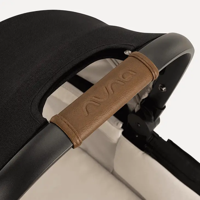 Nuna Demi Next Bassinet + Stand