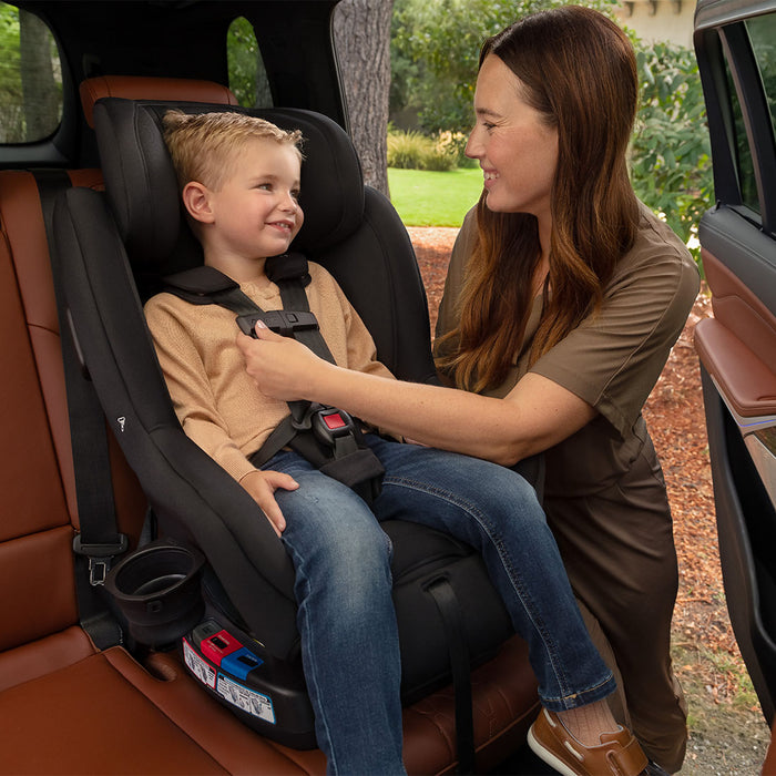 Nuna Rava Next Convertible Car Seat - New!
