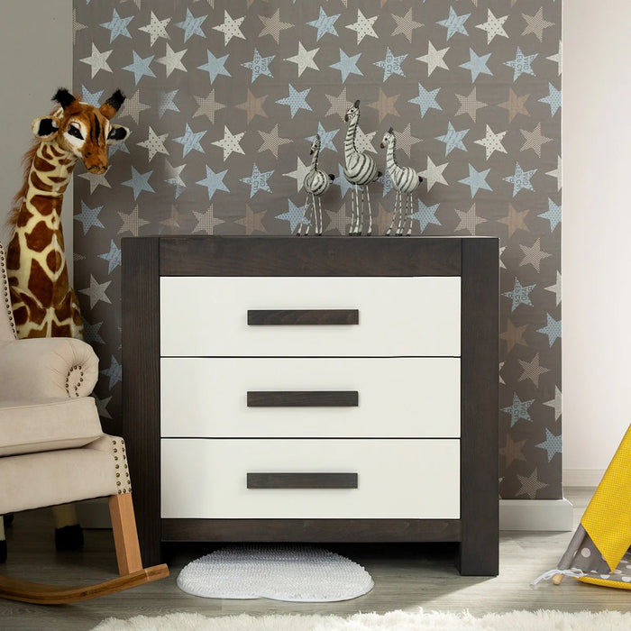 Romina Ventianni Single Dresser