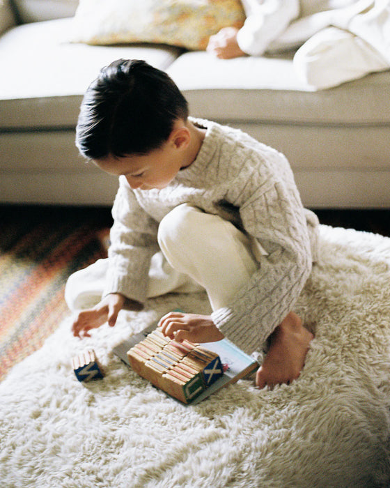 Oilo Ollie Ottoman: Standard Size