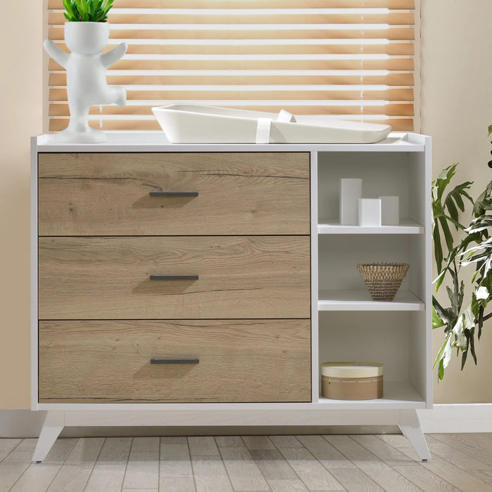 Tulip Sissi Convertible Crib + Dresser Set