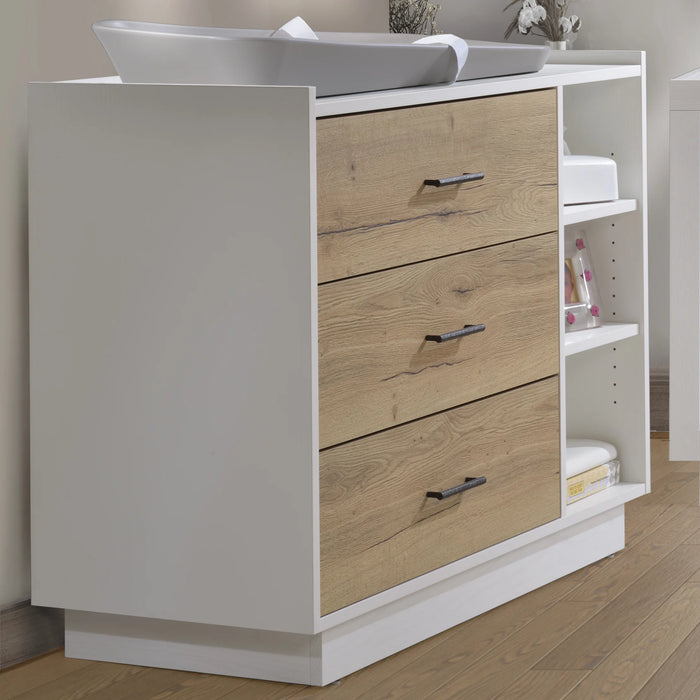 Tulip Tito Convertible Crib + Dresser Set