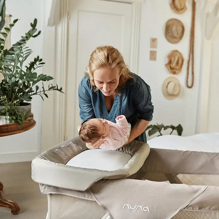 Nuna Sena Changer