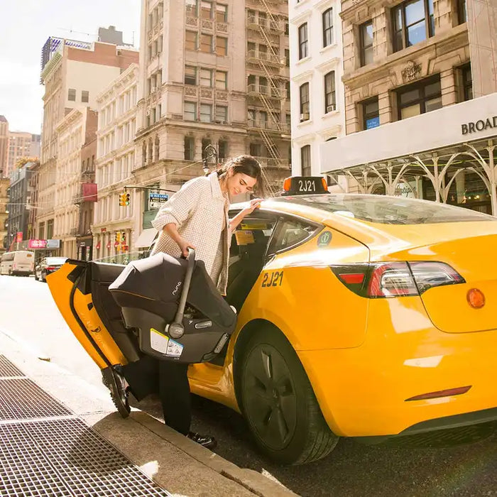 Nuna Pipa urbn + Demi Next™ Tavel System