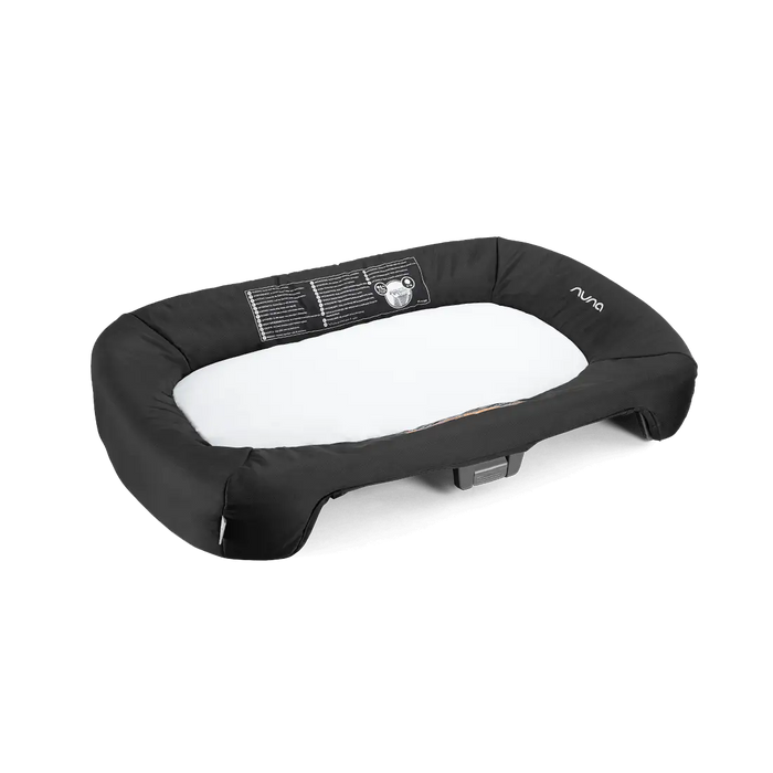 Nuna Sena Aire w Zip-off Bassinet + Changer