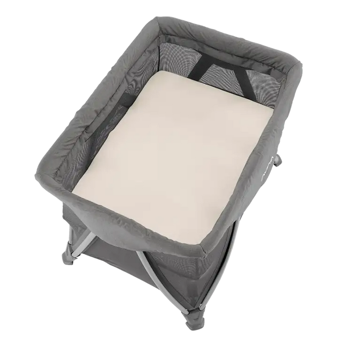 Nuna Sena Aire w Zip-off Bassinet + Changer