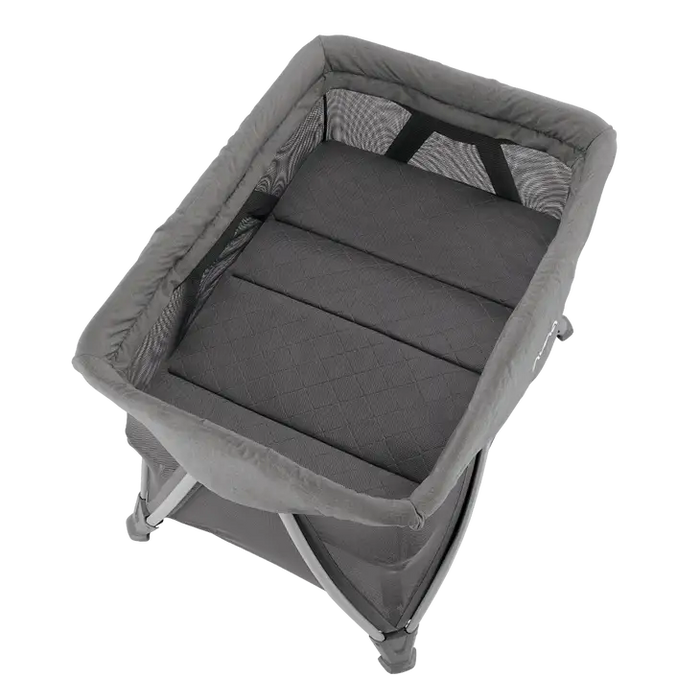 Nuna Sena Aire w Zip-off Bassinet + Changer