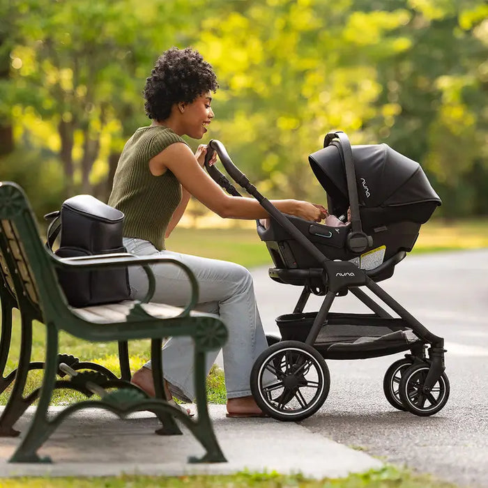 Nuna Triv LX + Pipa Urbn Travel System - NEW!