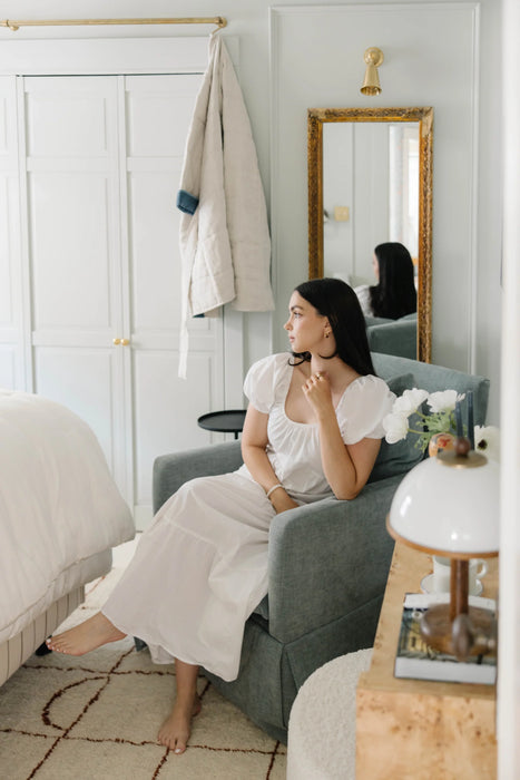 Oilo Zoey Swivel Nursery Glider