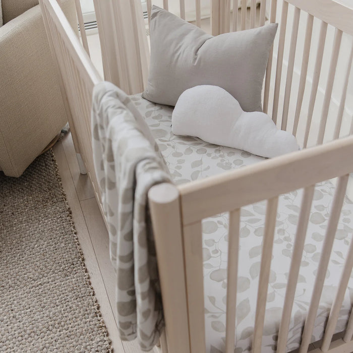 Oilo Leaf Crib Sheet