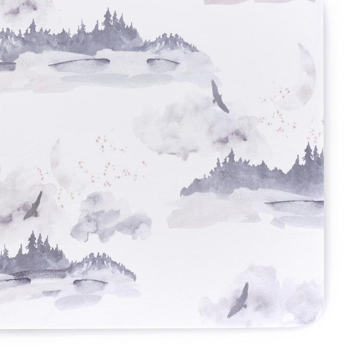 Oilo MISTY MOUNTAIN CRIB SHEET