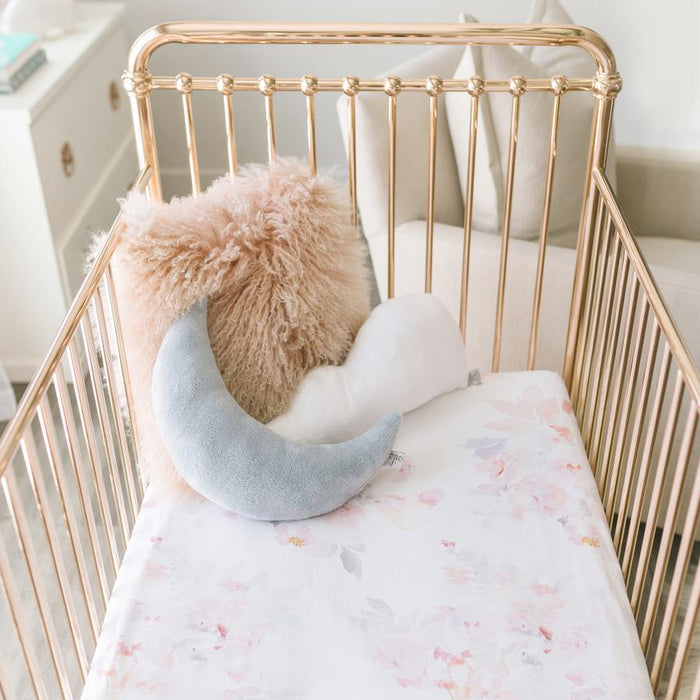 Oilo PRIM FLORAL CRIB SHEET